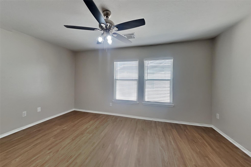 7918 Acacia Falls Court - Photo 14