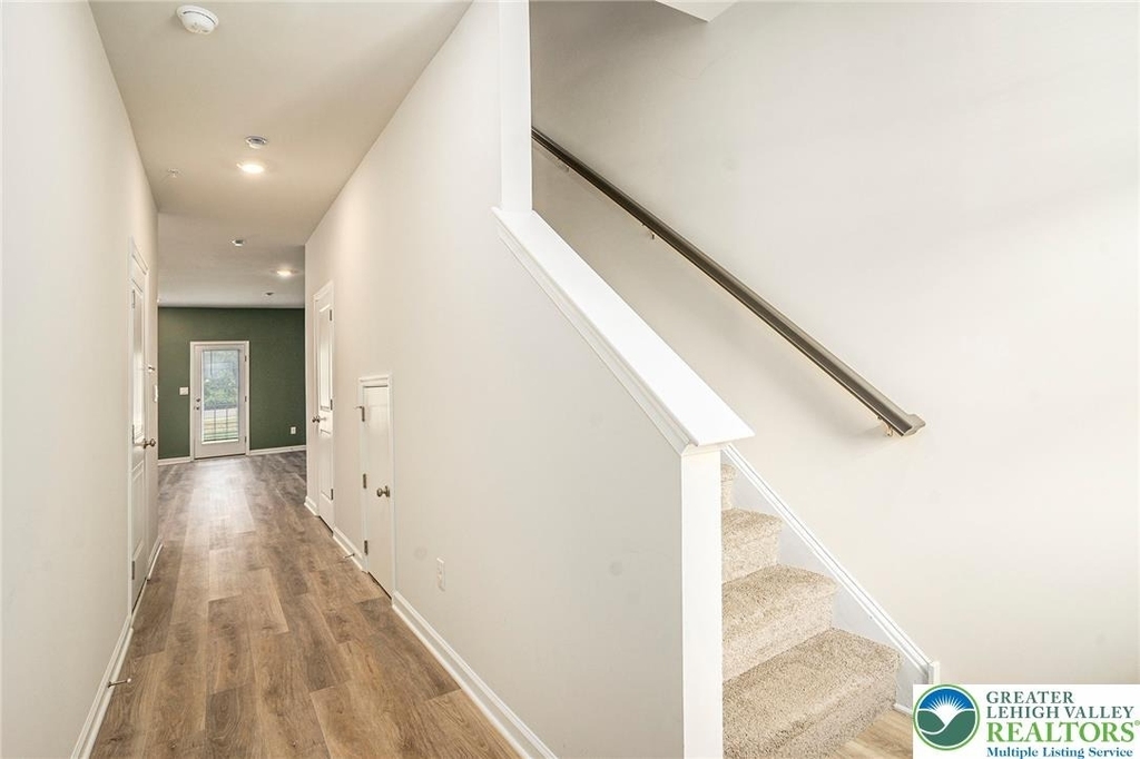 1143 Martin Road - Photo 6