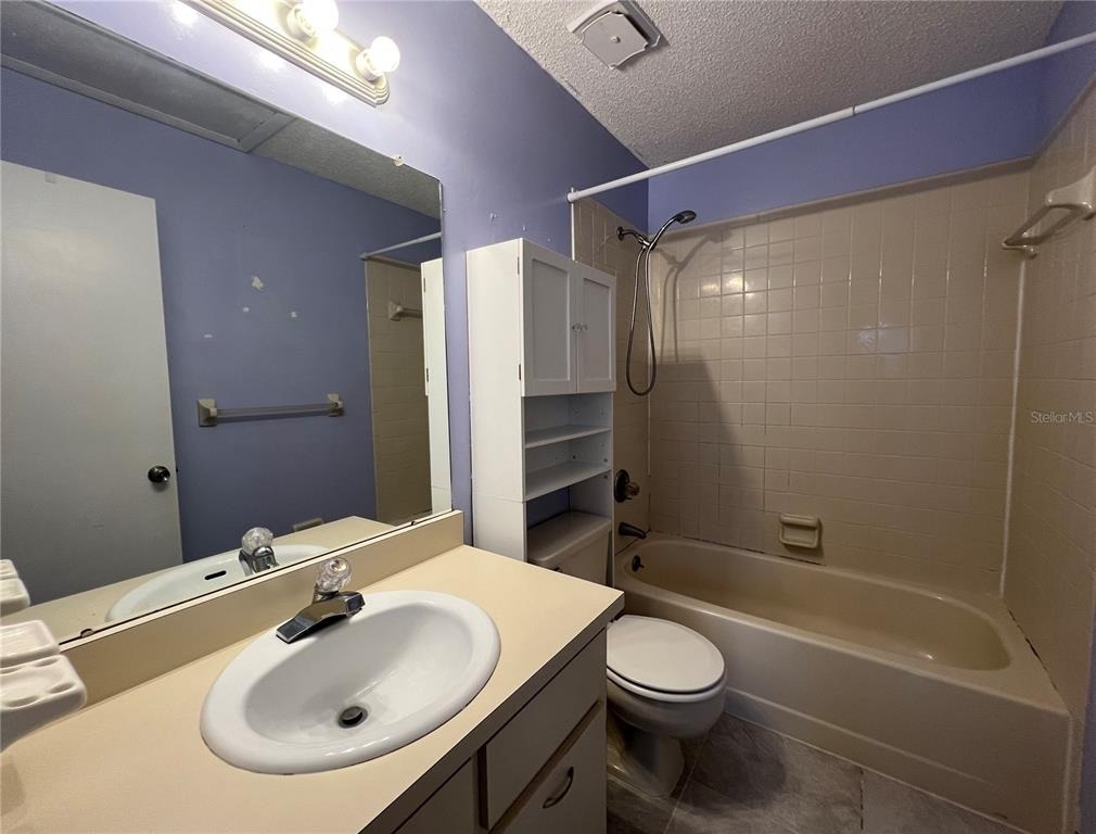 100 E Baywood Square - Photo 13