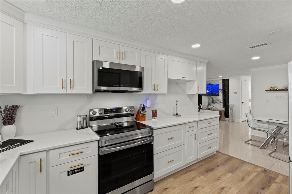 1752 Fairfield Street - Photo 9