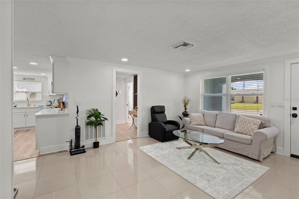 1752 Fairfield Street - Photo 5
