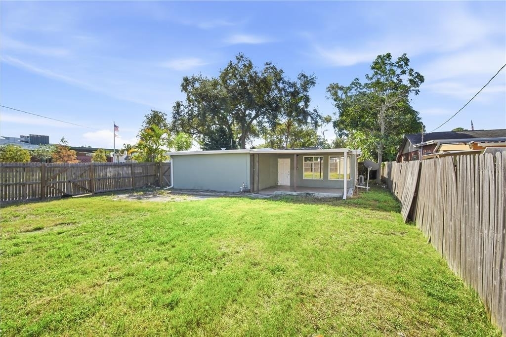 6801 46th Avenue N - Photo 21