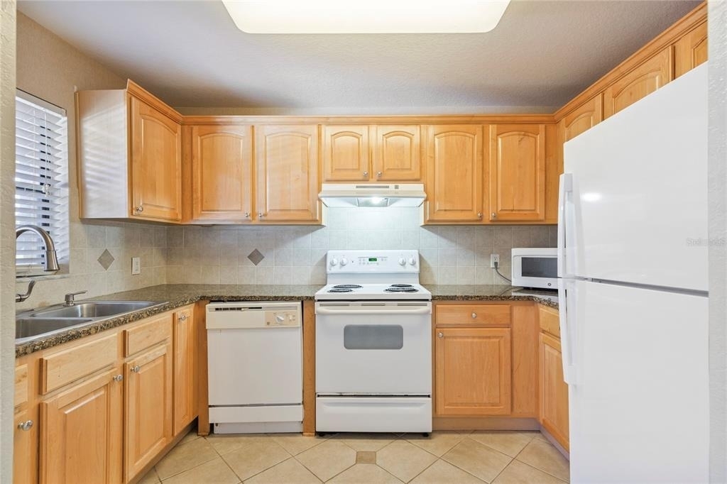 6150 Gulfport Boulevard S - Photo 6