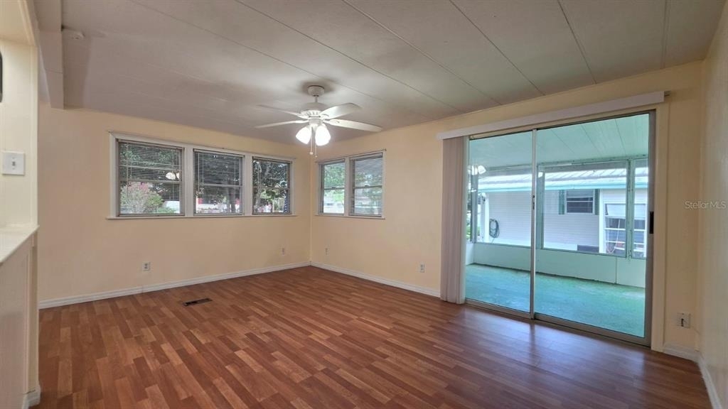 8082 Fairlane Avenue - Photo 7