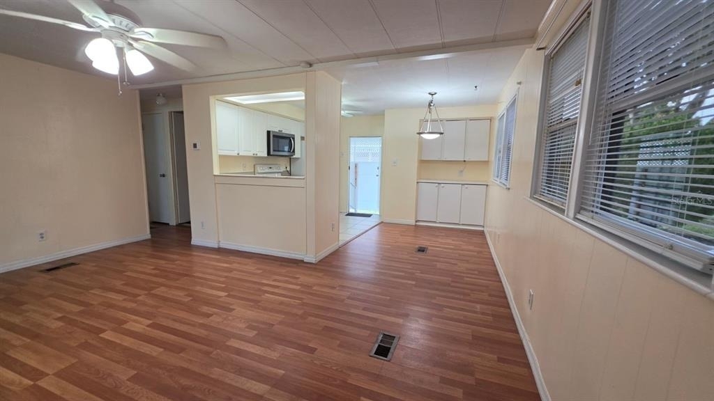 8082 Fairlane Avenue - Photo 3