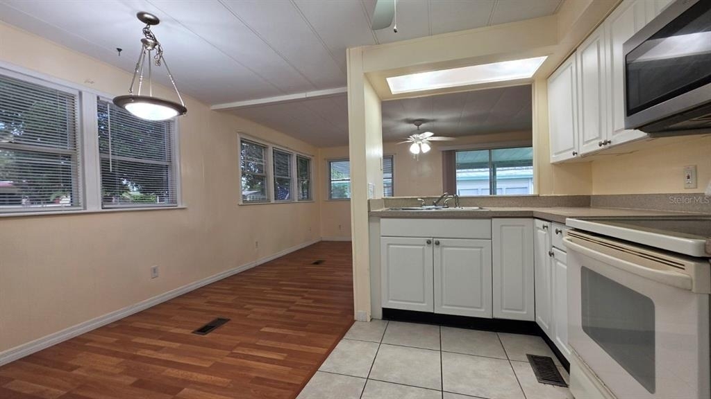 8082 Fairlane Avenue - Photo 4
