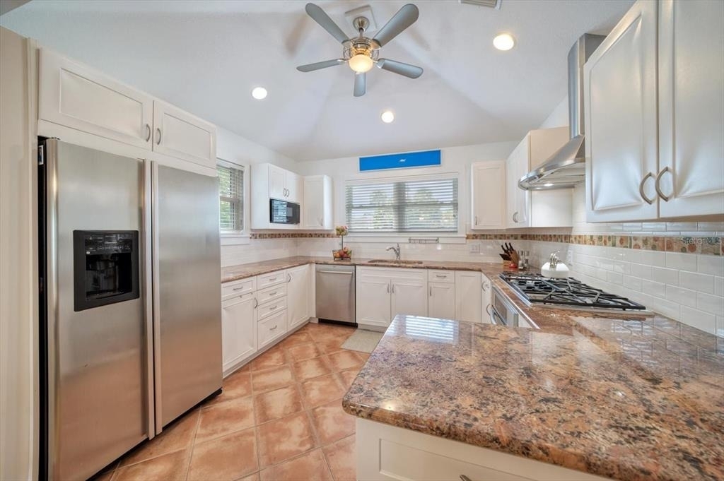 2605 Pass A Grille Way - Photo 8