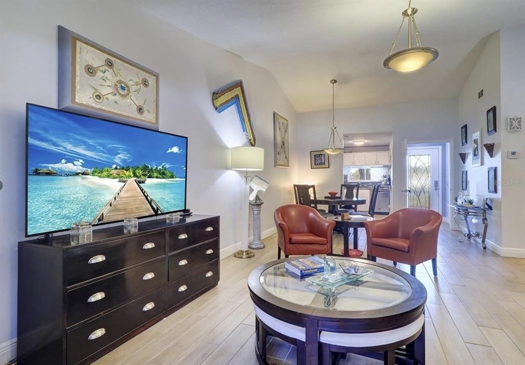5405 Bellefield Drive - Photo 4
