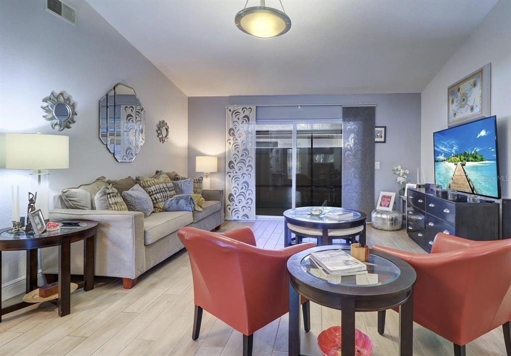 5405 Bellefield Drive - Photo 2
