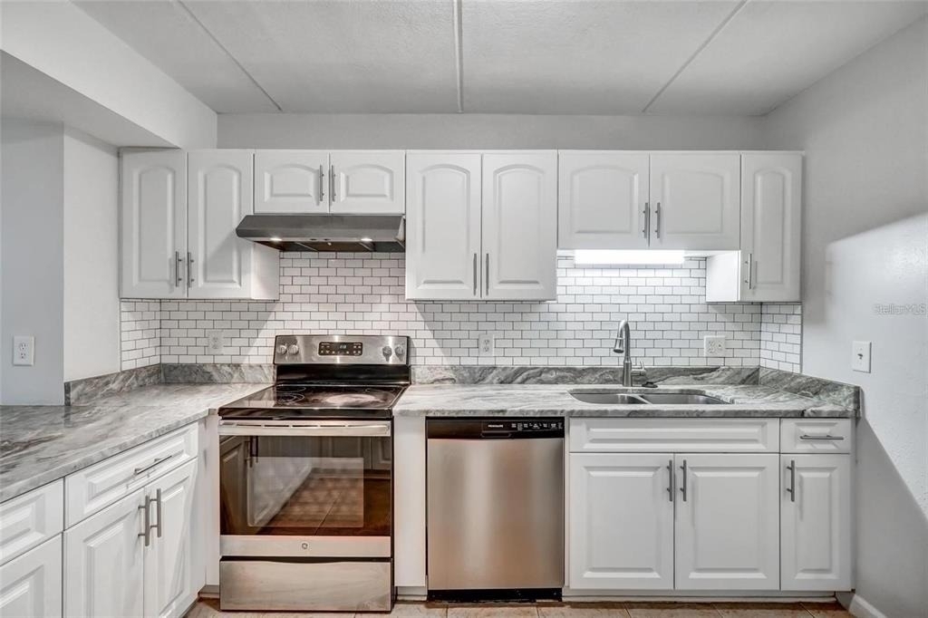 1200 Tarpon Woods Boulevard - Photo 5