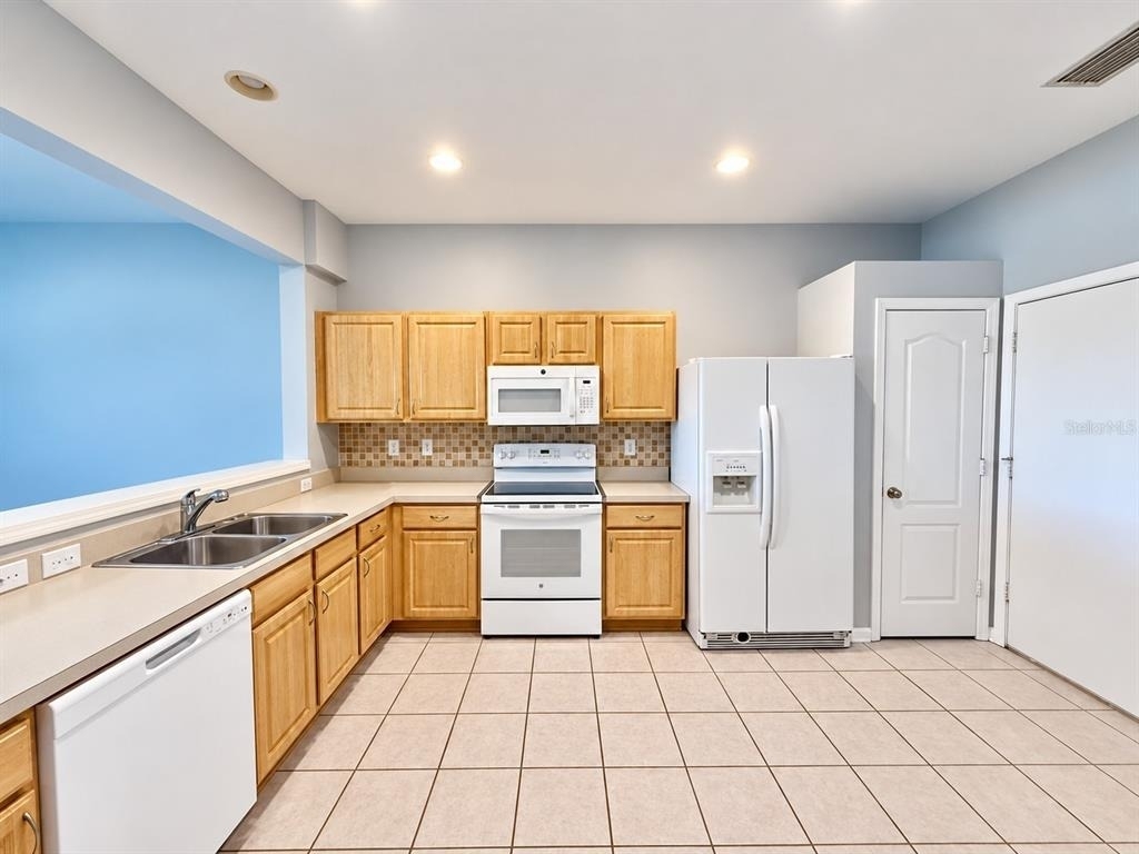 8570 Sandy Beach Street - Photo 4