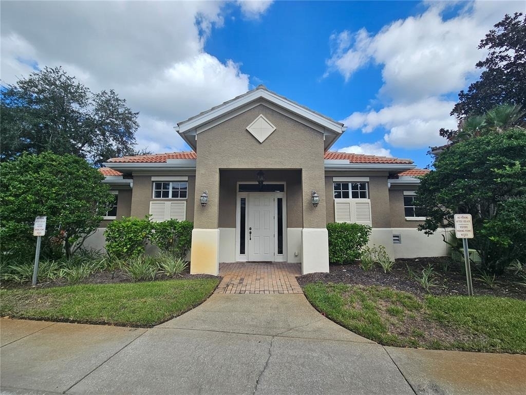 15215 Amberly Drive - Photo 10