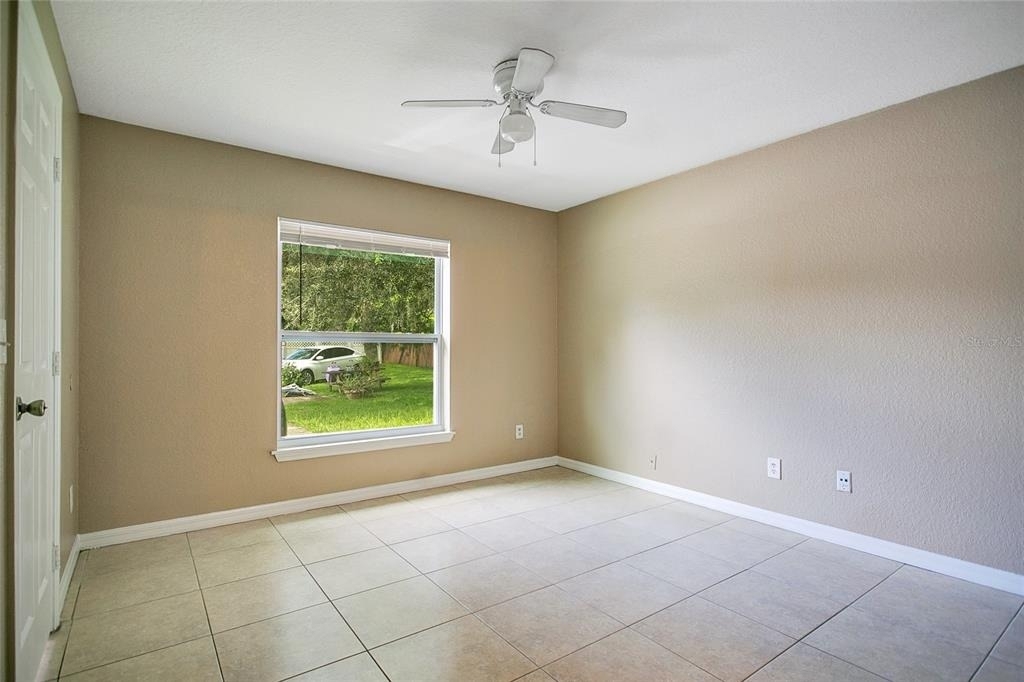 823 Douglass Avenue - Photo 10