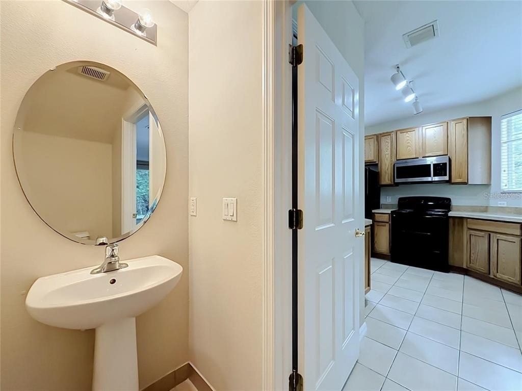 10703 Regent Square Drive - Photo 18
