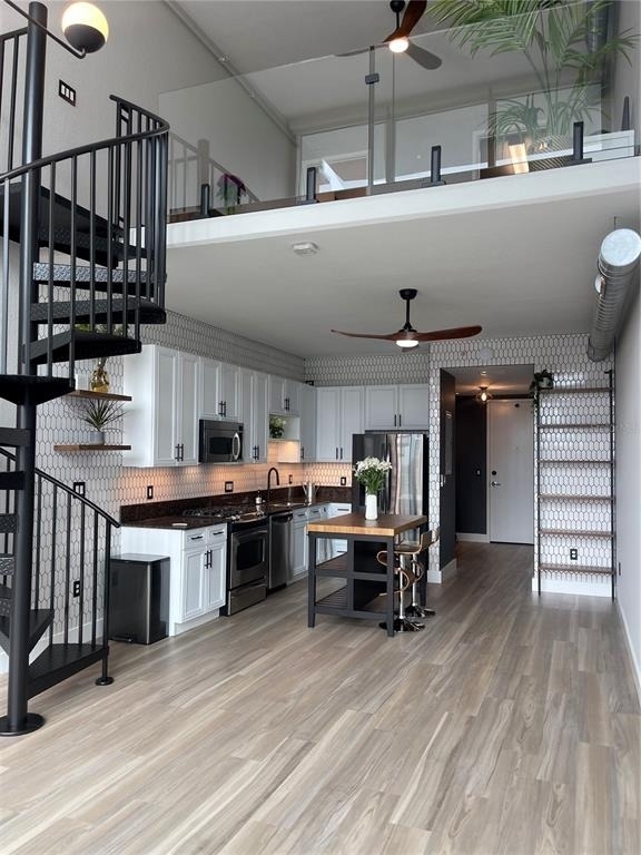 150 E Robinson Street - Photo 12
