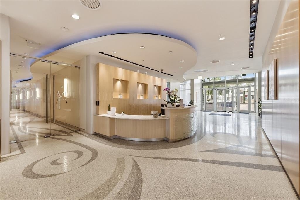 150 E Robinson Street - Photo 3