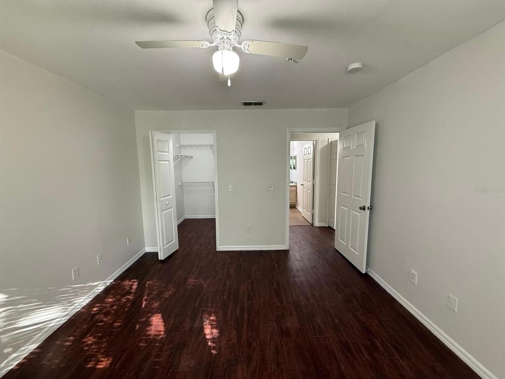 6593 Queens Borough Avenue - Photo 11