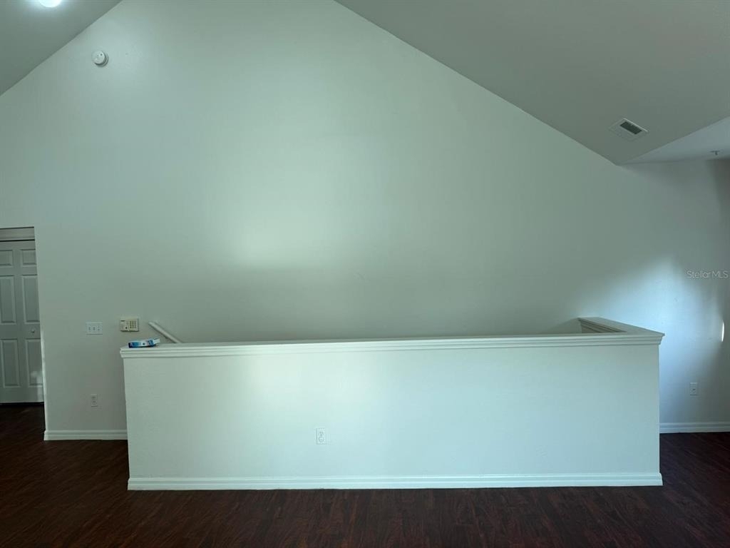 6593 Queens Borough Avenue - Photo 7
