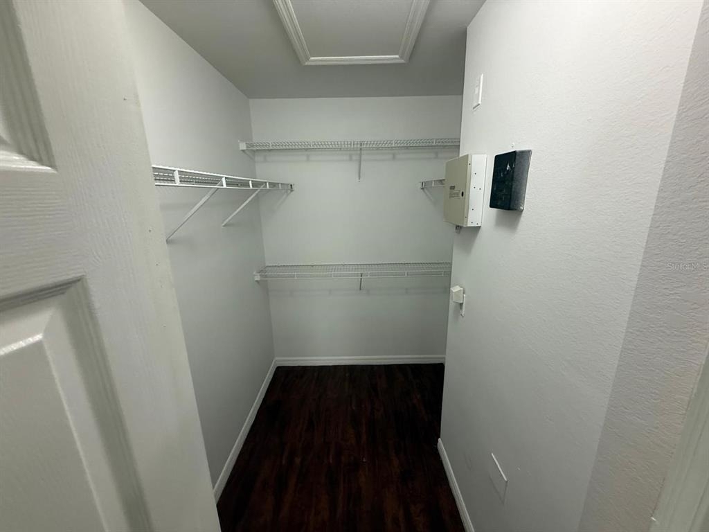 6593 Queens Borough Avenue - Photo 12