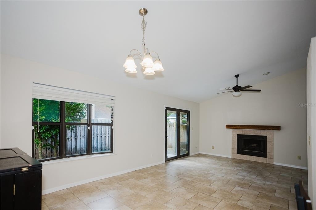 3915 Nw 7th Place - Photo 10