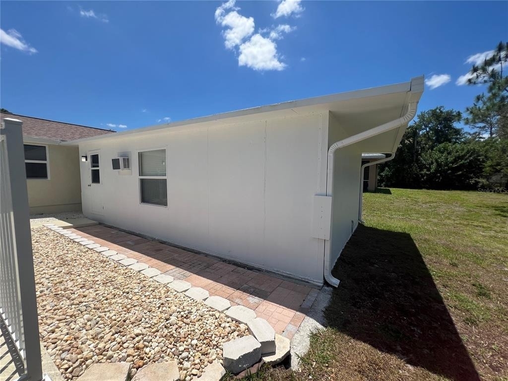 1387 Aken Street - Photo 33