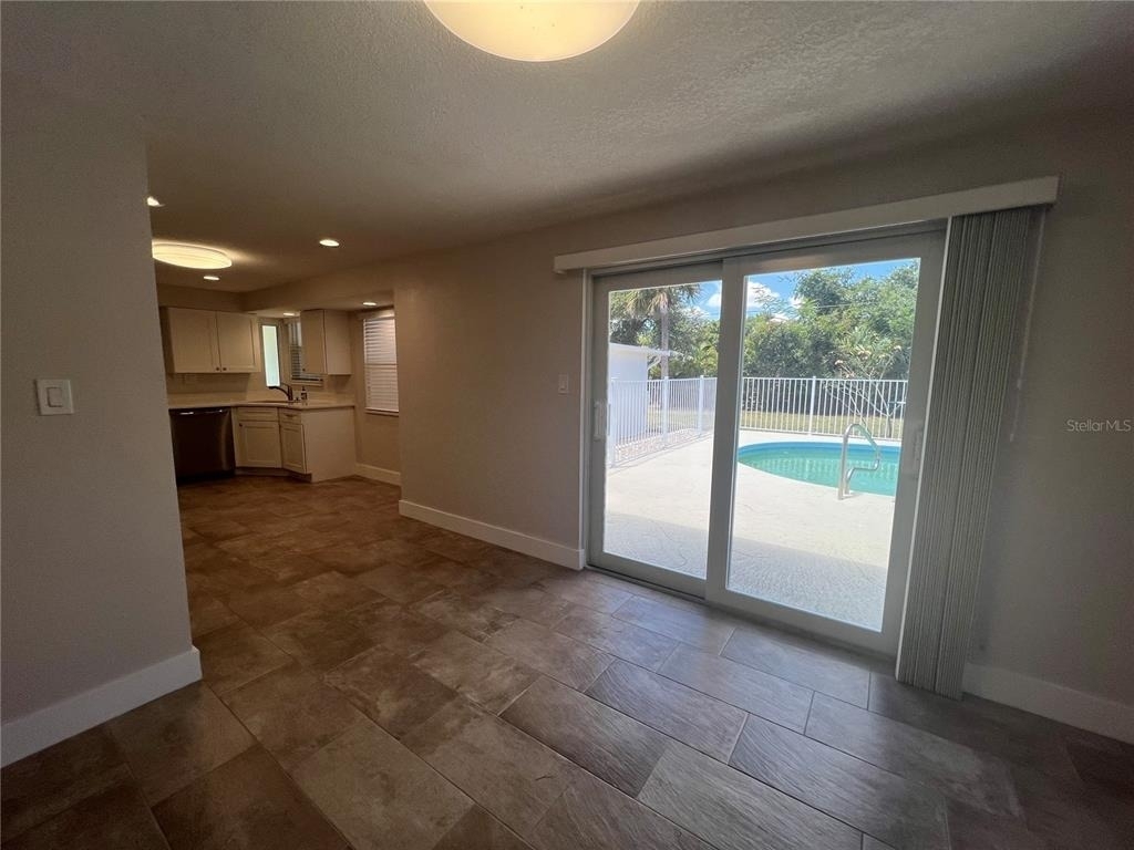 1387 Aken Street - Photo 6