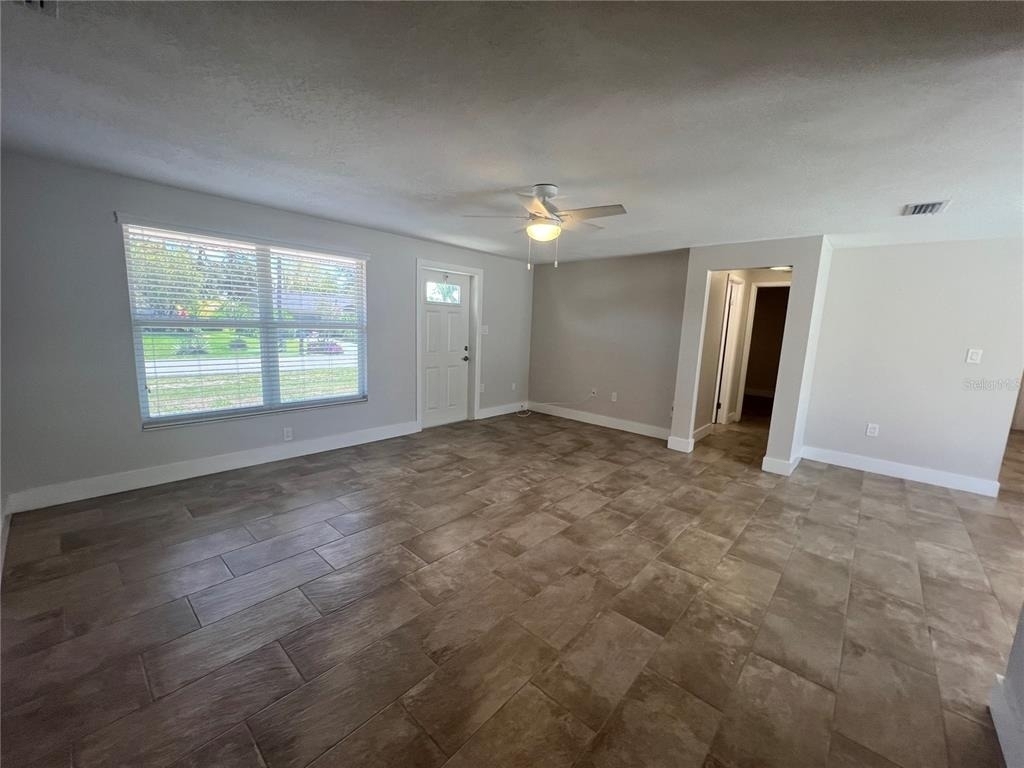 1387 Aken Street - Photo 3
