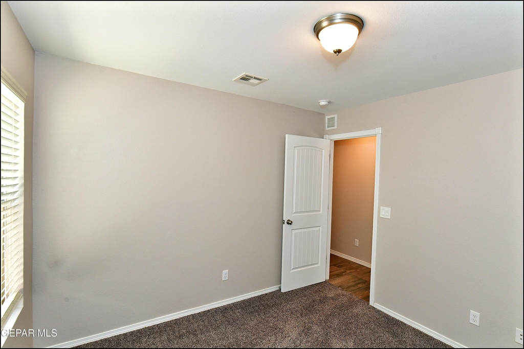 963 Aircoupe Way - Photo 31