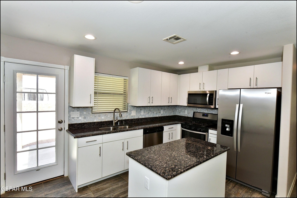 963 Aircoupe Way - Photo 14