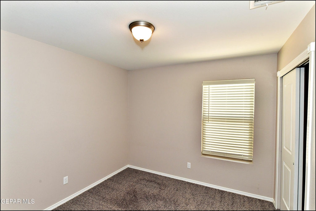 963 Aircoupe Way - Photo 32