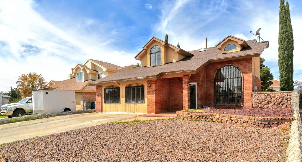 3009 Lake Spier Drive - Photo 0