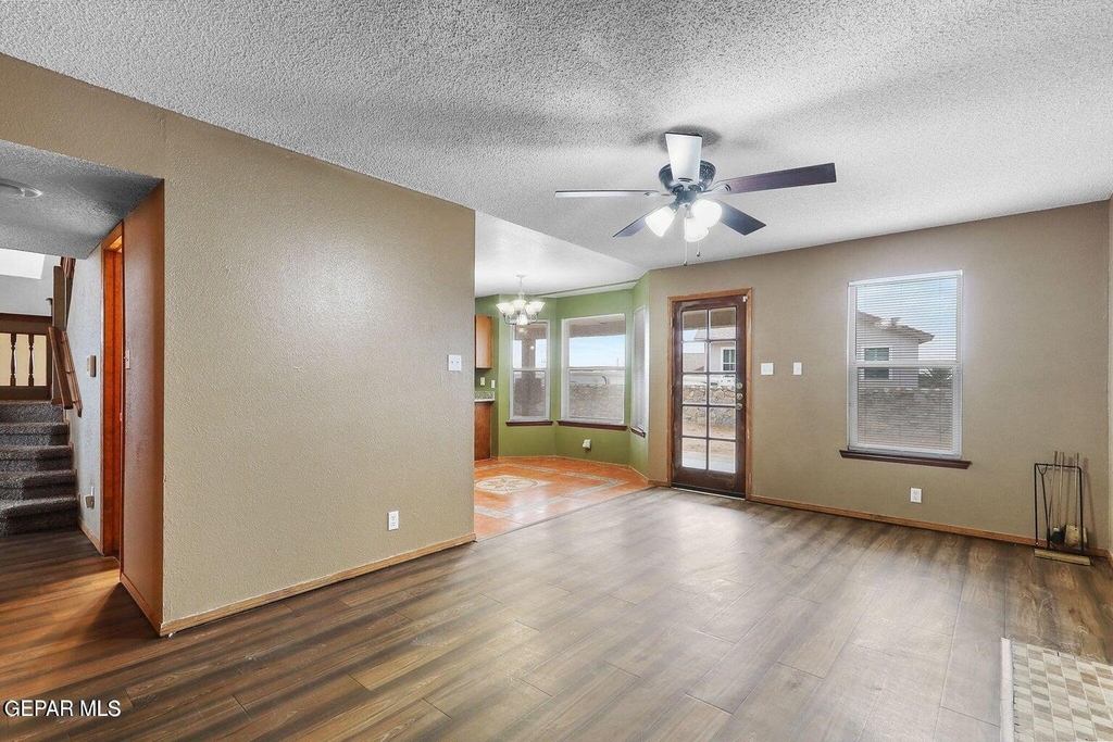 11312 Loma Royal Place - Photo 12