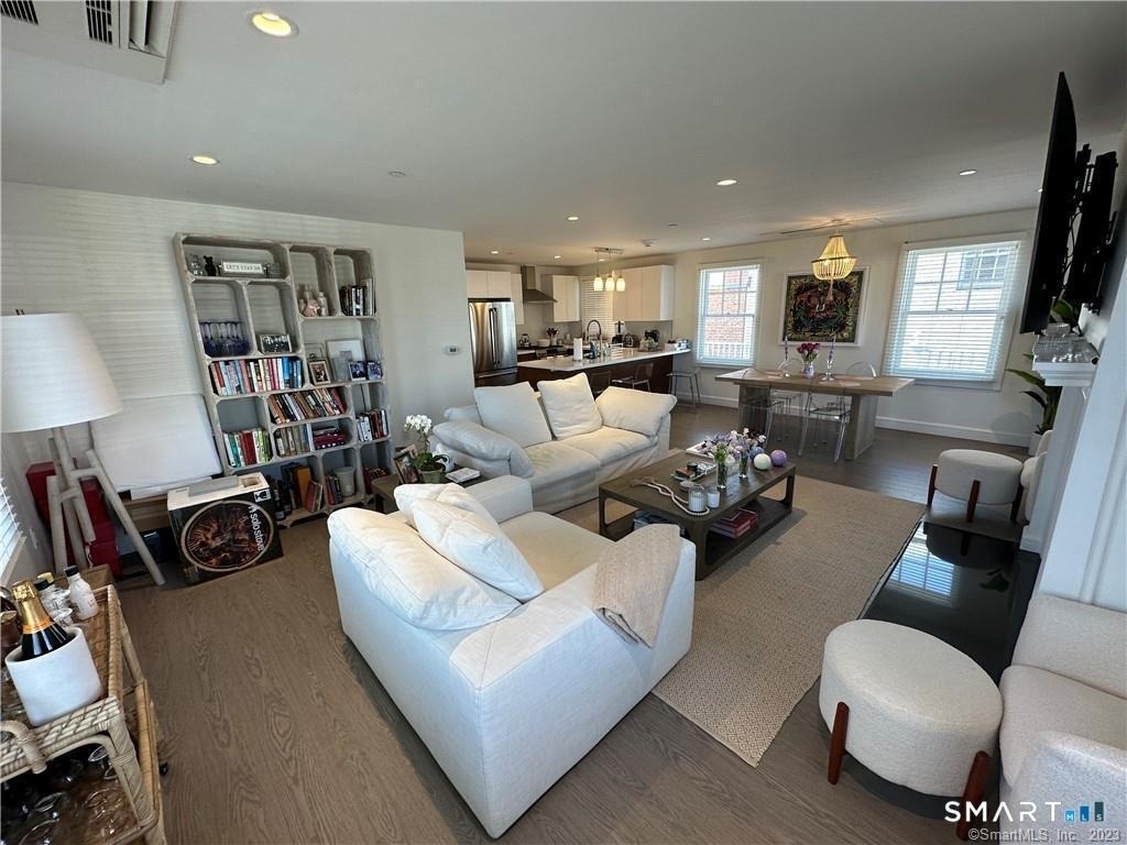 24 Elm Street - Photo 3