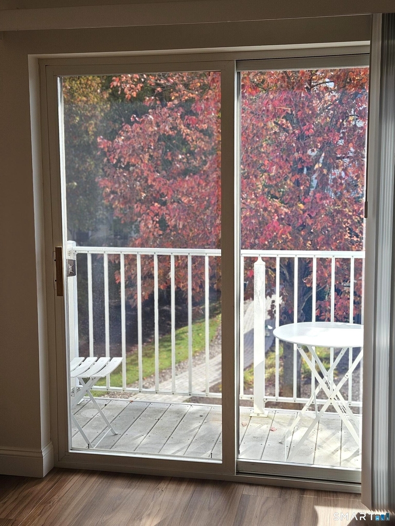 100c Danbury Road - Photo 6