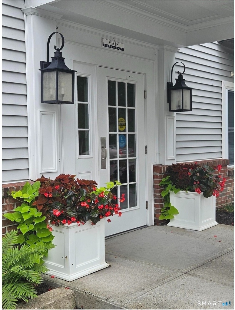100c Danbury Road - Photo 0