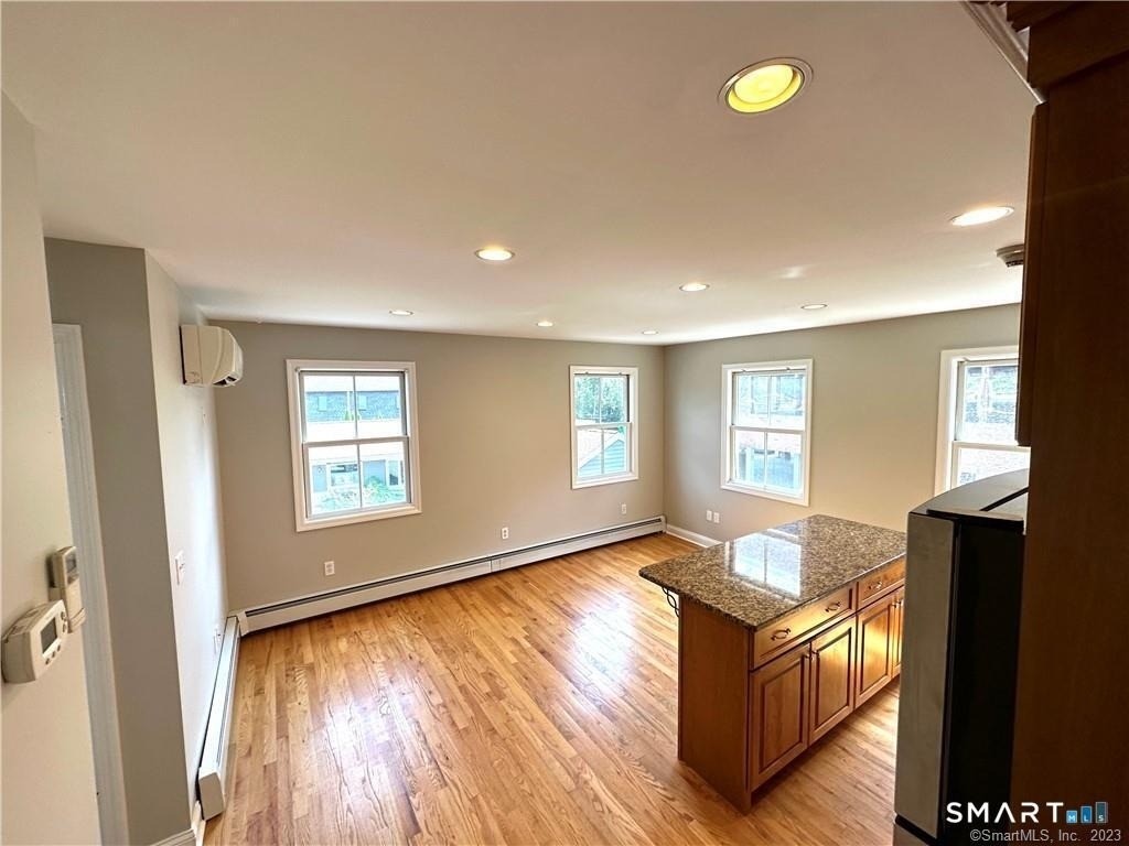 137 Mason Street - Photo 5