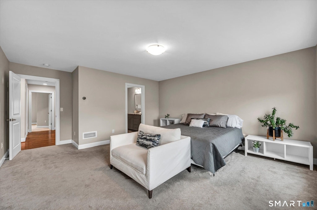 14 Yorkshire Court - Photo 11