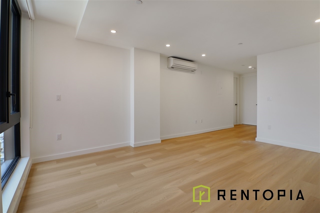 1010 Pacific Street - Photo 1
