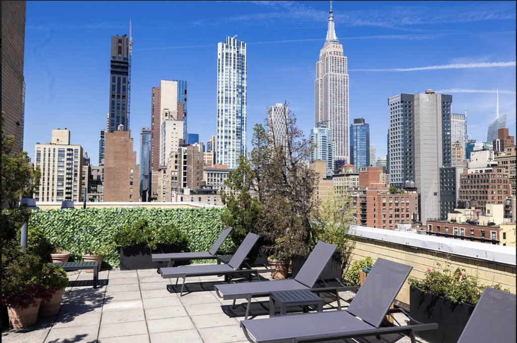 East 29th Street - Photo 6