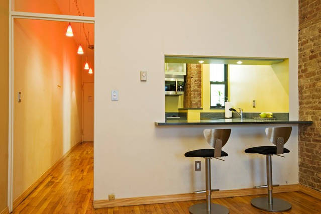 429 West 24th Street - Photo 4