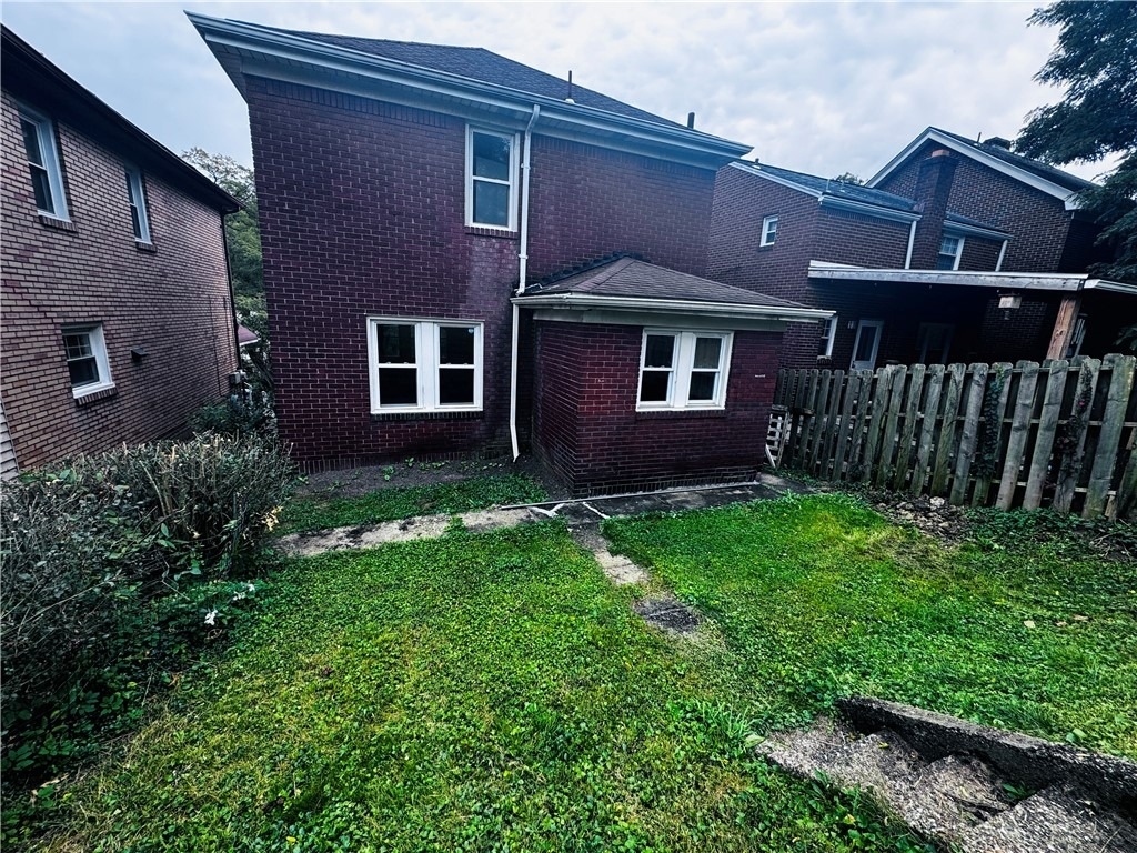 2308 Starkamp St - Photo 23