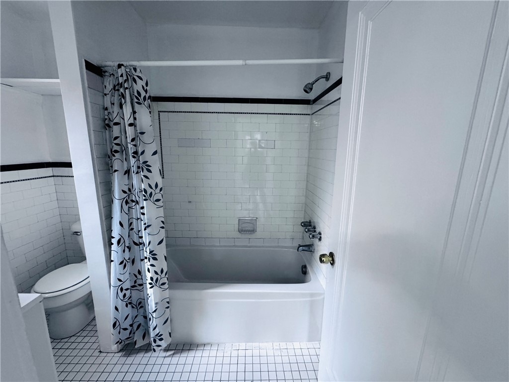 2308 Starkamp St - Photo 11
