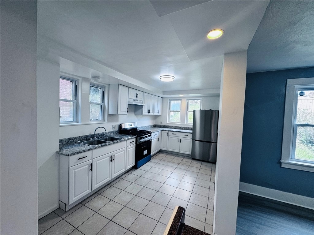 2308 Starkamp St - Photo 3