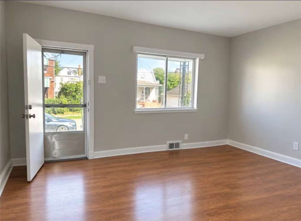 1615 Henrici Street - Photo 1