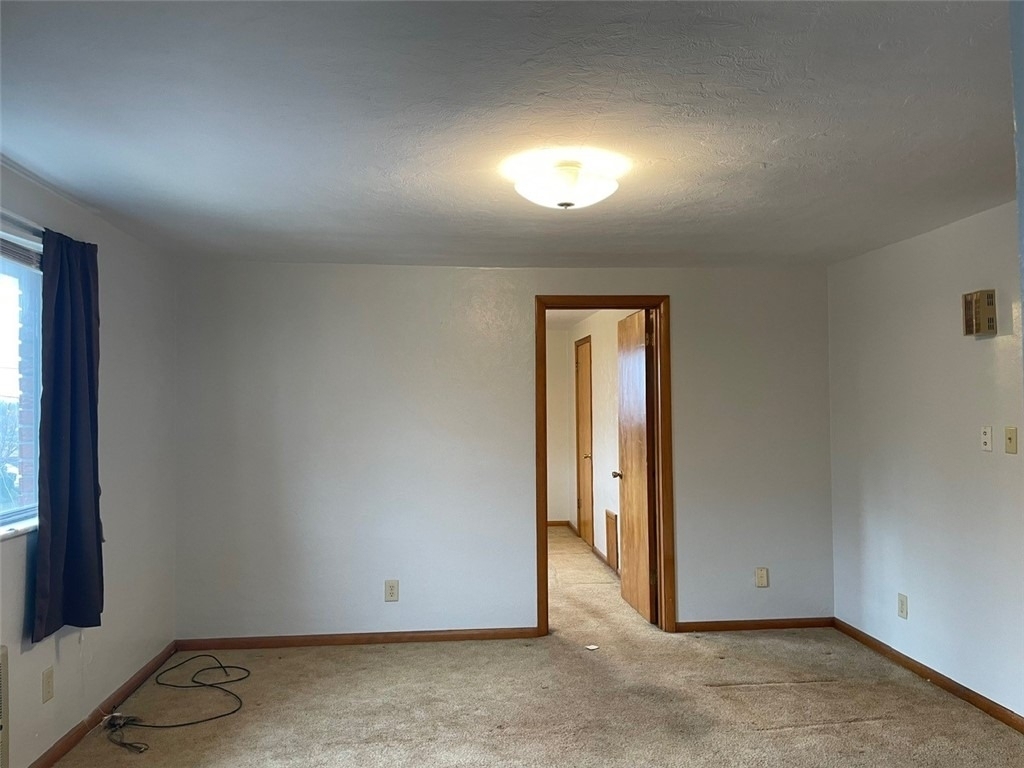 710 Lewis Ave Apt B - Photo 4