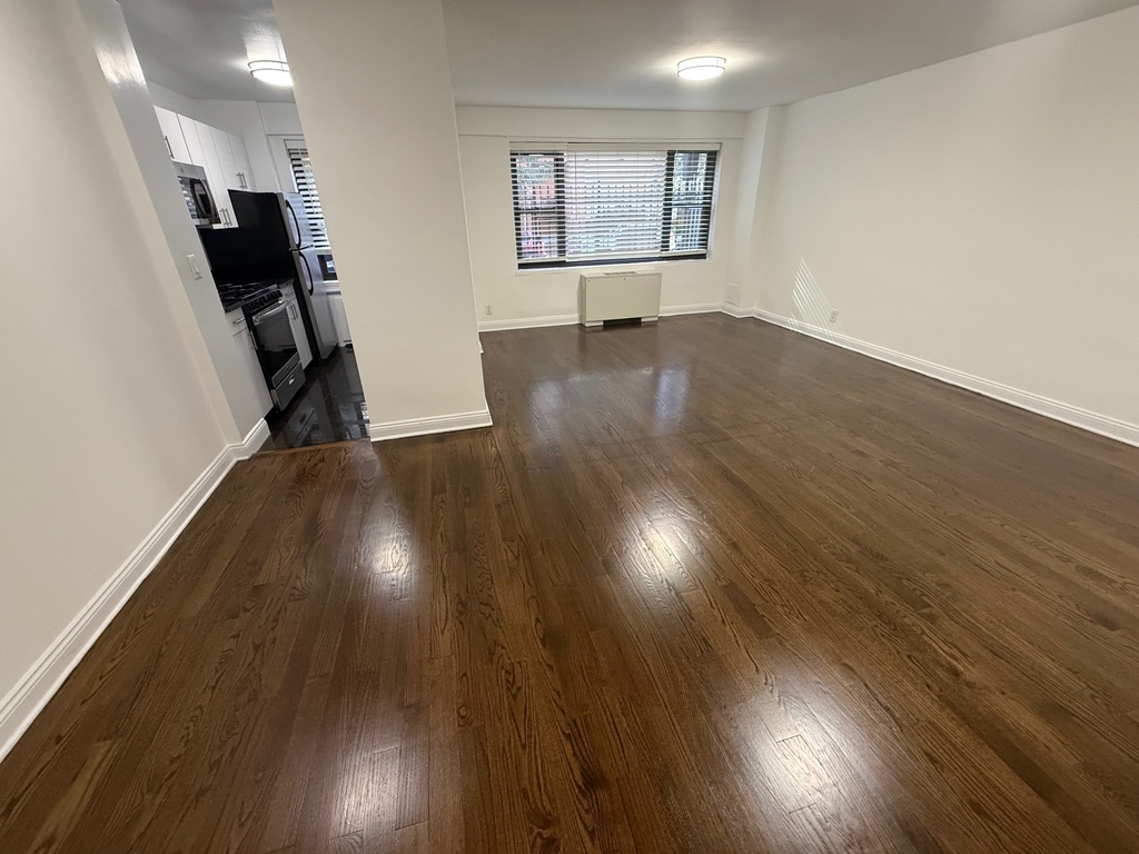 405 East 56th Street - Photo 0
