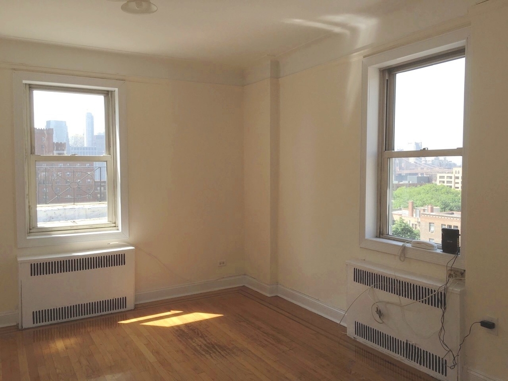 45 Pineapple Street - Photo 3