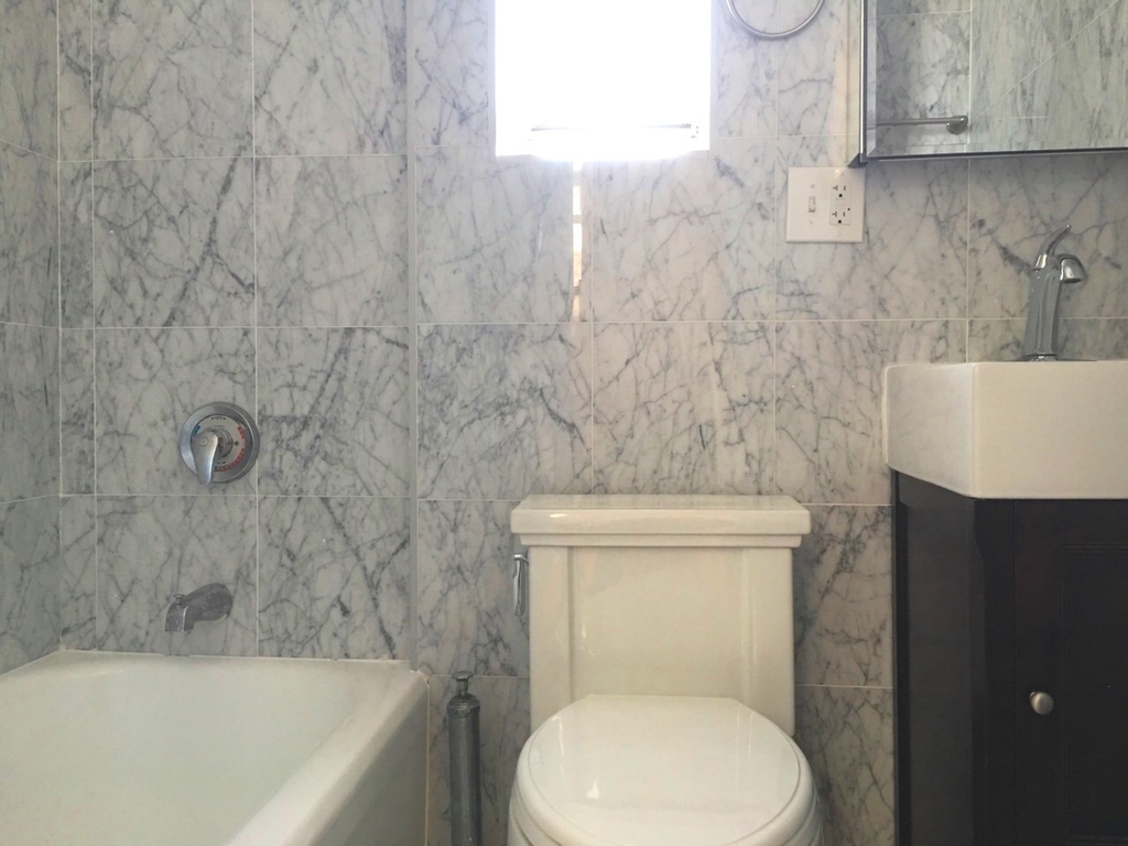 45 Pineapple Street - Photo 8