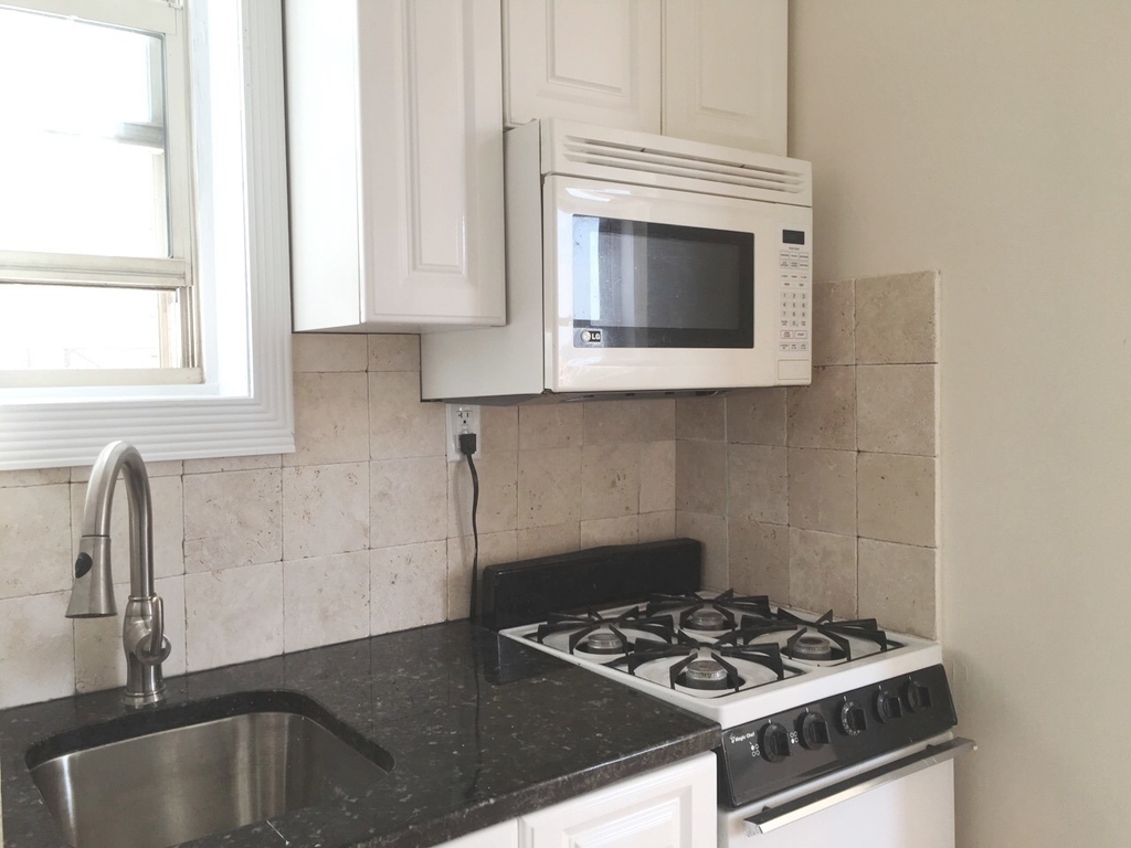 45 Pineapple Street - Photo 7