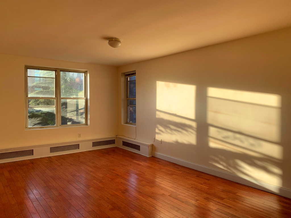 Ocean Avenue - Photo 2
